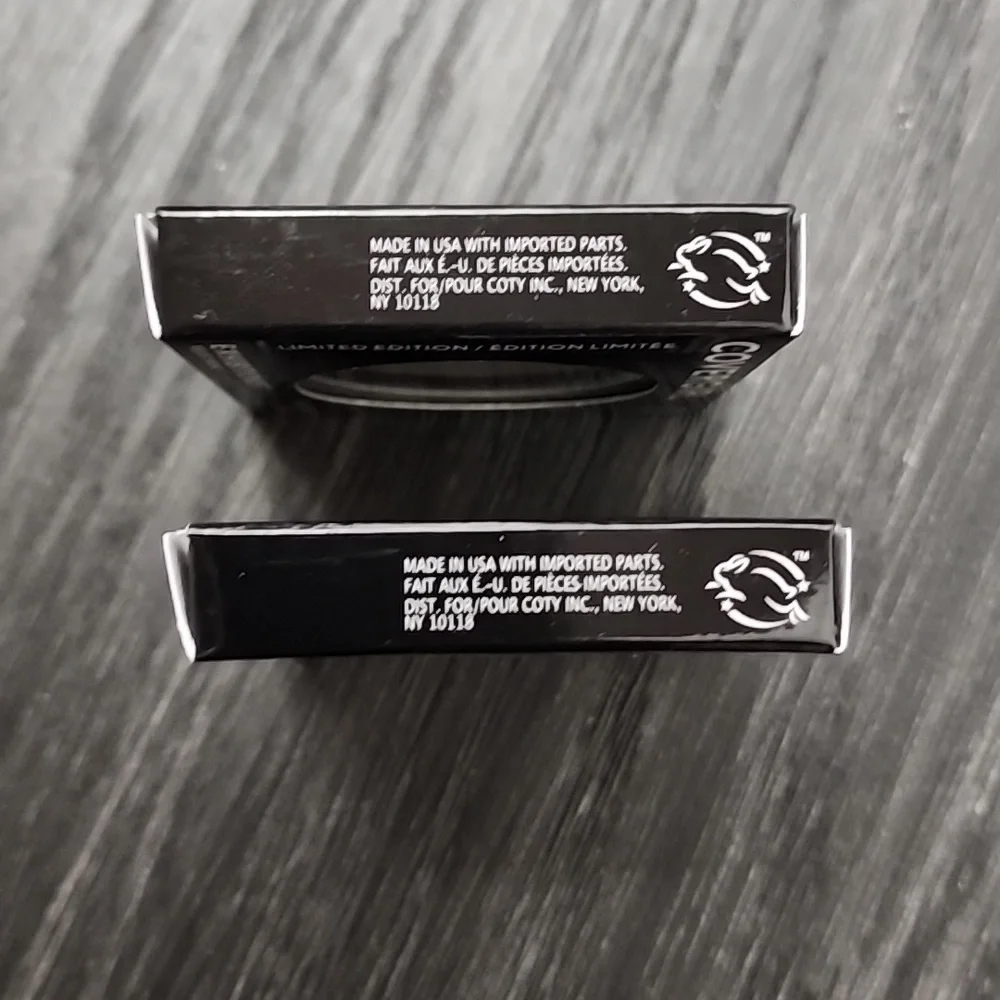 (2) COVERGIRL Exhibitionist Velvet Mono Eye Shadow 125 Dig Deep Limited Edition